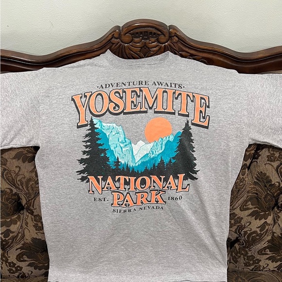 Yosemite National Park T-Shirt - Picture 2 of 4